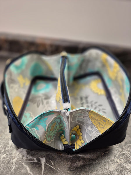 Make Up Bag - Zip and Grip