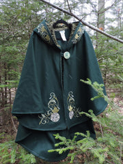Arran Hooded Cape - Green