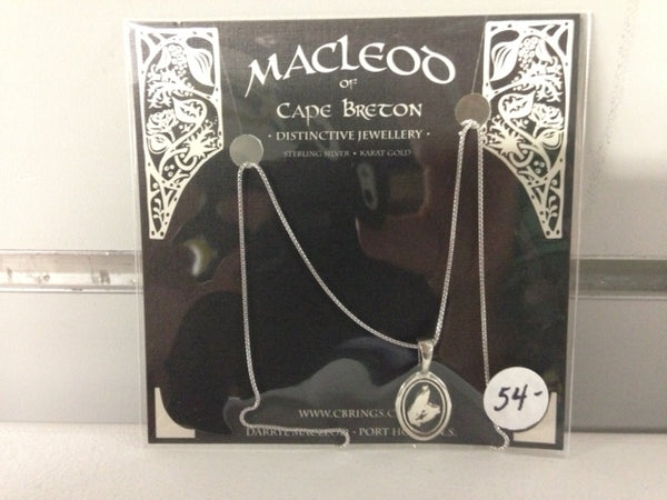 MacLeod's (18" Fine Necklace with CB Oval Pendant